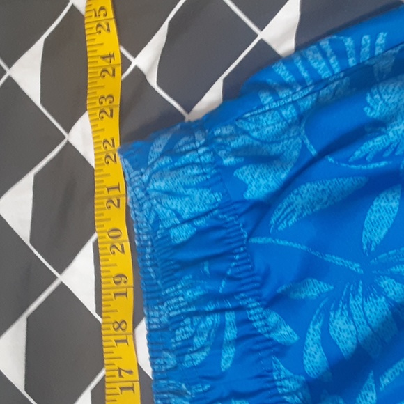 OP  BLUE FLORAL SWIM TRUNKS,  SIZE 3XL (48-50) - Picture 5 of 9